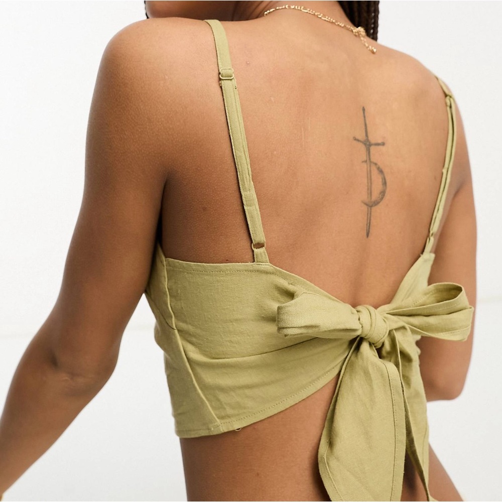 L/8 - 🇪🇸Women’s tie back linen crop top in khaki - Pull&Bear - New